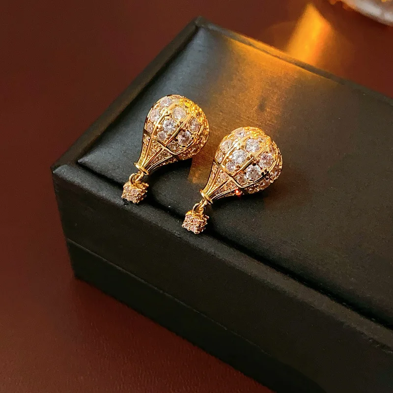 Creative Golden Hot… - image