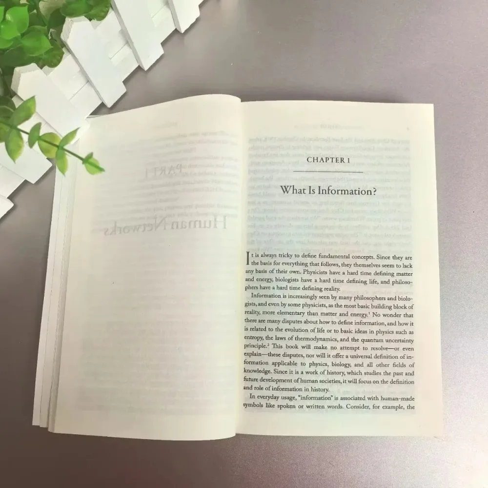 Nexus بواسطة تاريخ موجز لشبكات المعلومات من العصر الحجري إلى كتاب غلاف ورقي بالذكاء الاصطناعي باللغة الإنجليزية