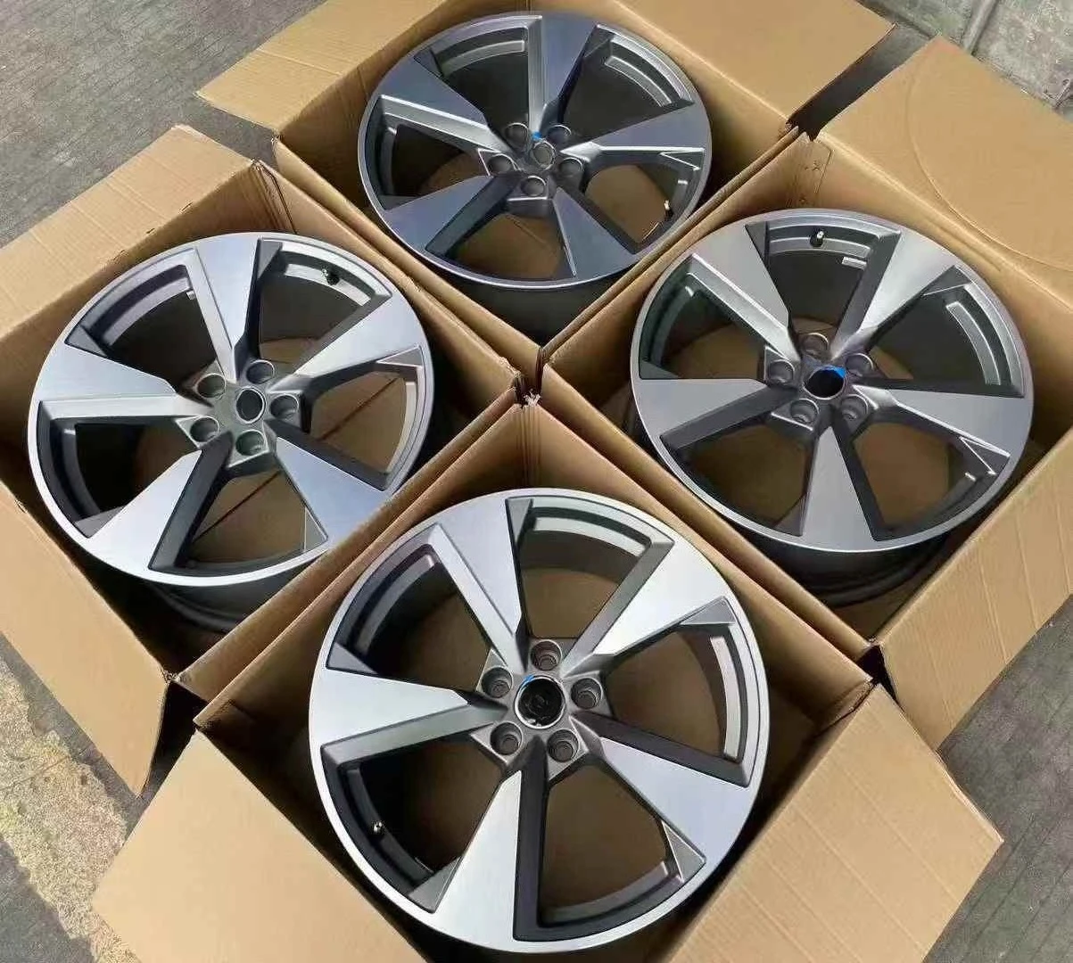 High Quality 19-Inch Original Factory Second-Hand for Audi S5 Wheel Hubs Disassembled Part Set Passenger Car Wheels