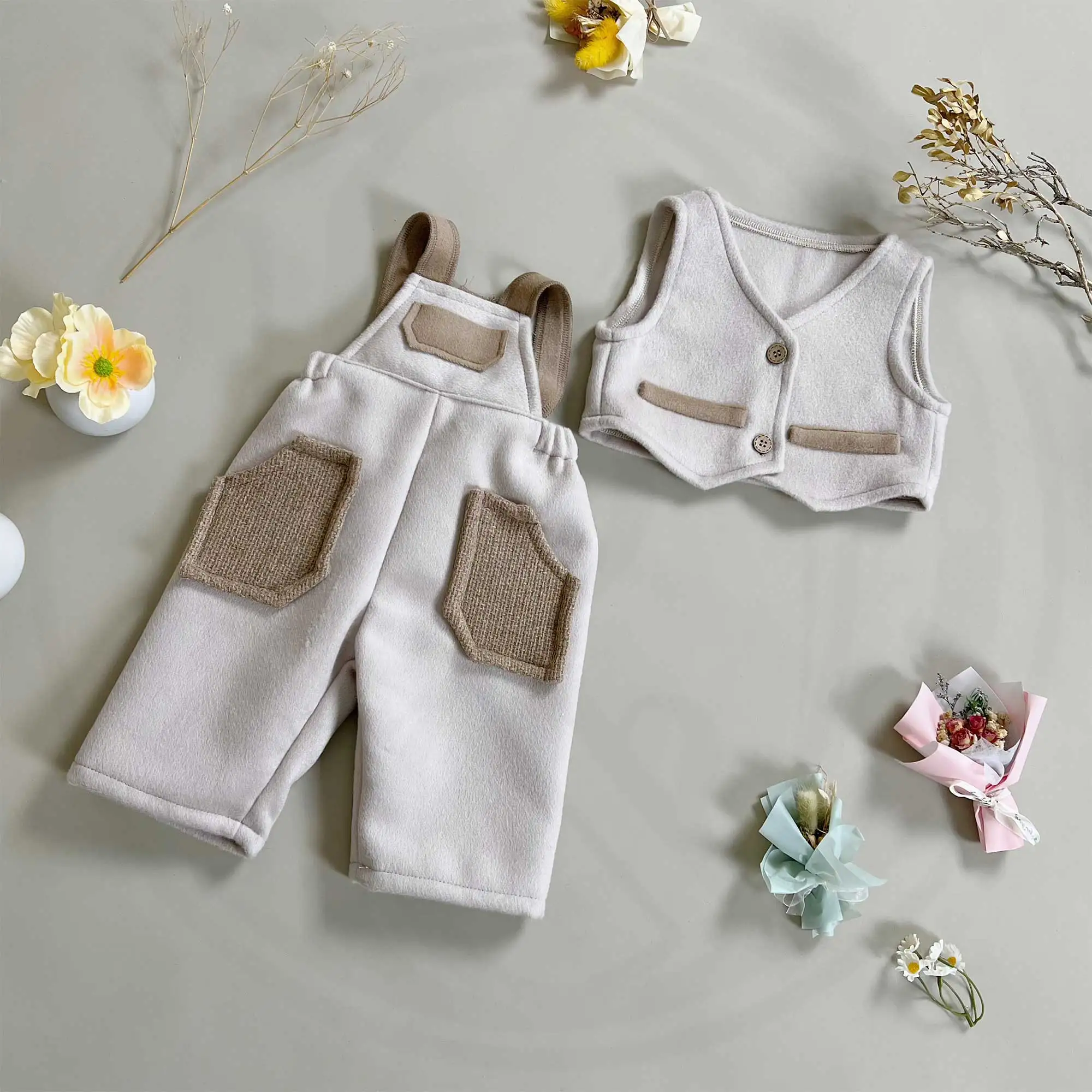 

1-6 Years Old Wool Tweed Suspenders Pants Beige Wool Blazer Baby Sets New Style Outfit Sets Photography Studio Photo Prop