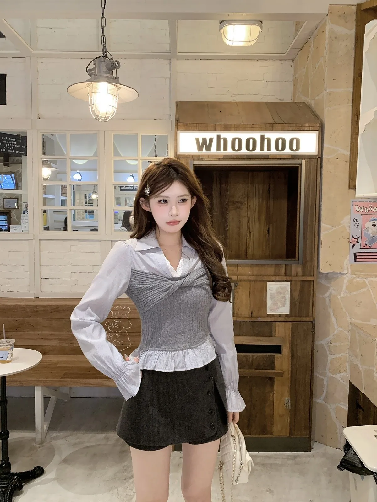 

Стильный комплект из двух предметов Mochi: топ с воротником-стойкой, утягивающий, универсальный, для женщин, модный, весенний сезон, для девушек, с обычным рукавом, из других материалов