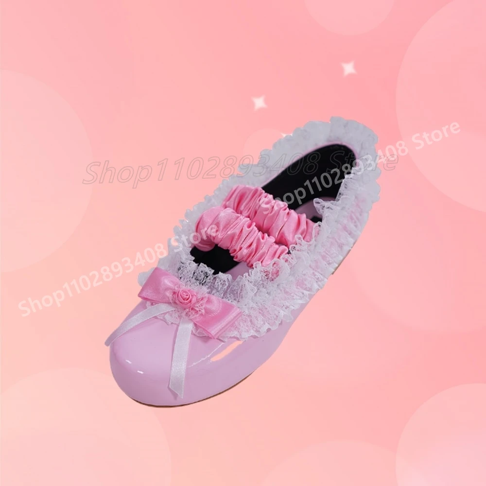 الوردي الدانتيل فراشة عقدة ديكور مضخات الضحلة تأثيري شقة مع جولة تو لامعة جلدية موضة أحذية النساء 2025 جديد الفقرة Mujere