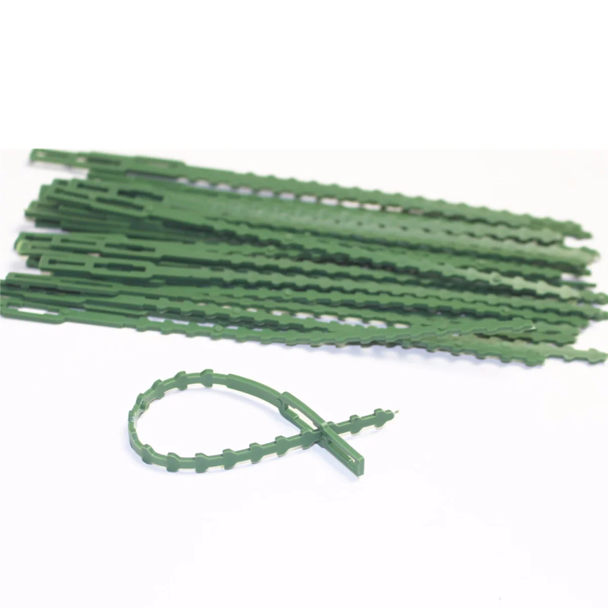 

30PCS Fish Bone Spur Self-locking Nylon Cable Ties Wire Cable Tie Zip (Green) self-locking cable tie wire