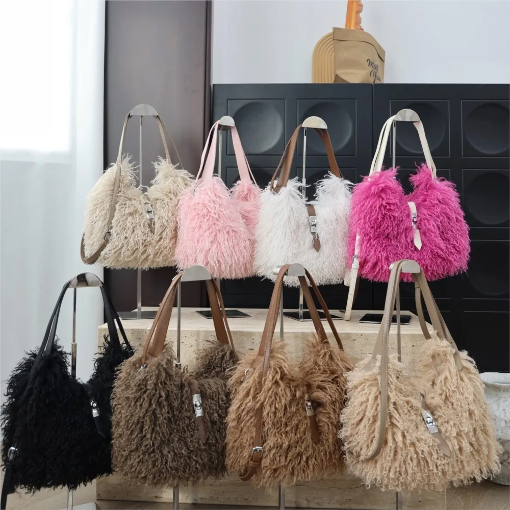 

2026 Faux Tibetan Lamb Fur Bag Sweet Edgy Girl Soft Fluffy Armpit Shoulder Bag Crossbody Top Handle Women's Versatile Handbag
