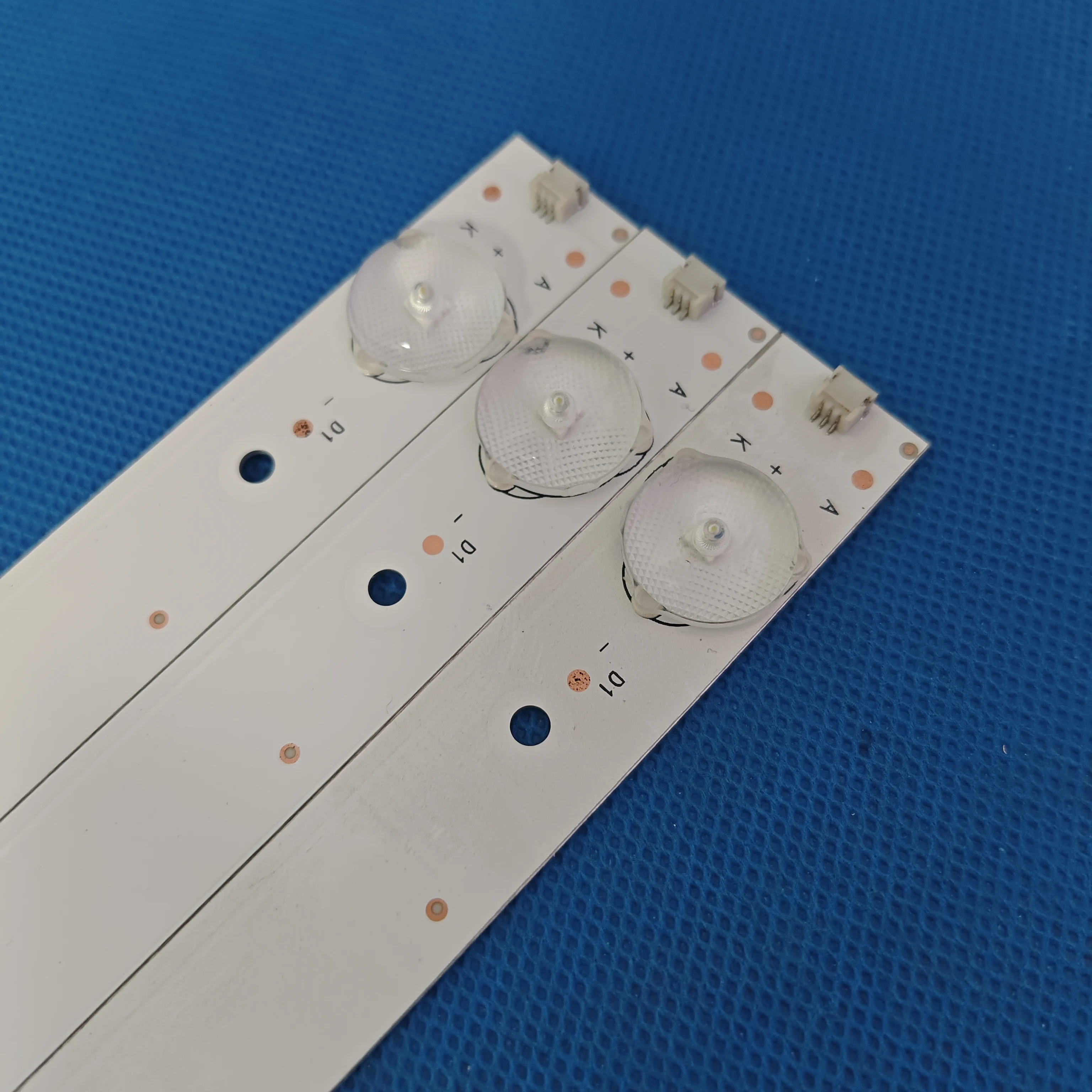 LED Backlight Strips MX315D06-ZC21FG-02 3033MX31506 MX315M08 LED3210TVD MX315D06-ZC14F-01 303MX315034 303MX315036