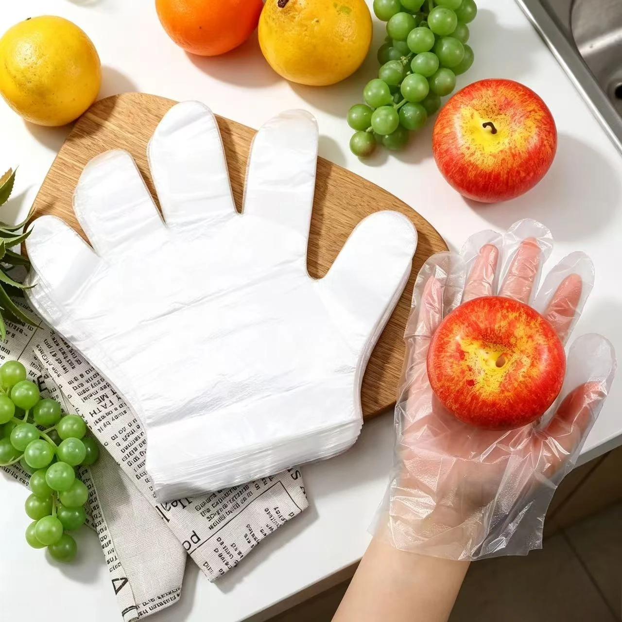 100pcs Disposable Clear Plastic Gloves, Food Grade Disposable Gloves for Cooking, Food Prep, Raw Meat Handling, Kitchen & Holiday Use