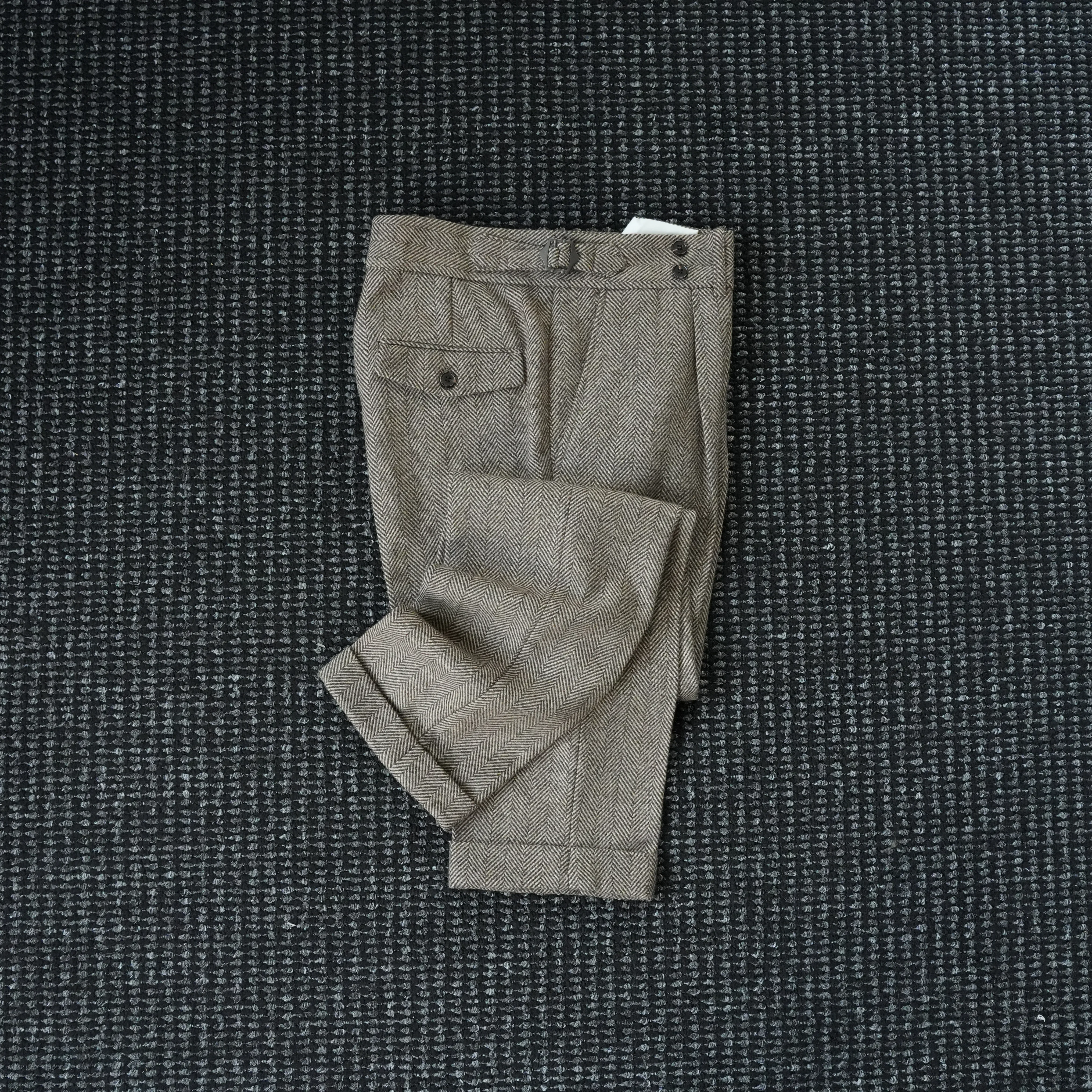 

Autumn and winter high-end herringbone pattern wool small straight pants men's Paris buckle gentleman old money pants