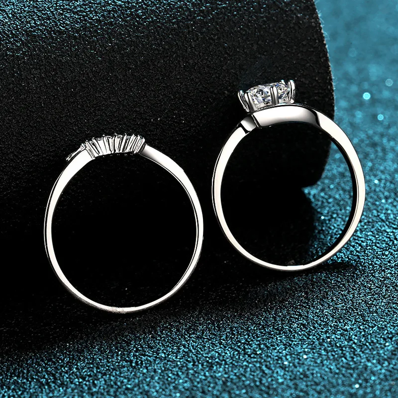

Luxury Rings Two-piece Set for Women 0.8ct Moissanite Platinum PT950 Rings Elegant Bridal Jewelry Wedding Gift