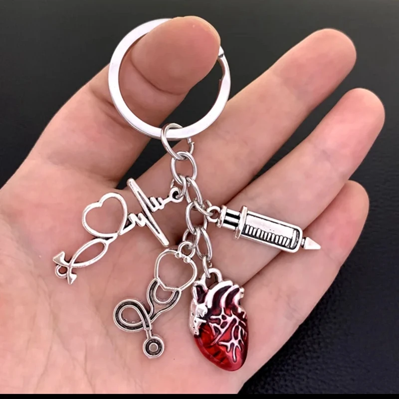 Oil Drip Heart-shaped Pendant Keychain Medical Anatomy Keychain Heart-shaped Keychain Doctor and Nurse Bag Chain Jewelry Gift