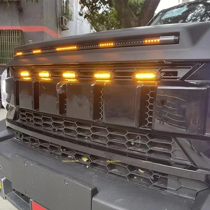 Fit For Chery Jetour Traveller Medium Mesh Light LED Small Yellow Light Front Grille Decorative Light