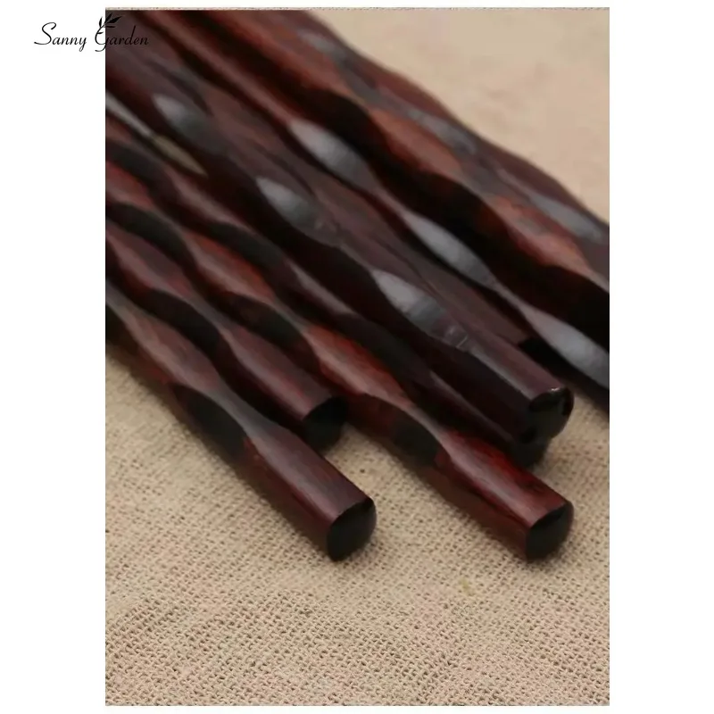 1 Pair Japanese Style Wooden Solid Wood Chopsticks Pointed Sushi Chopsticks Creative Household-Chopsticks Gift WoodenChopsticks