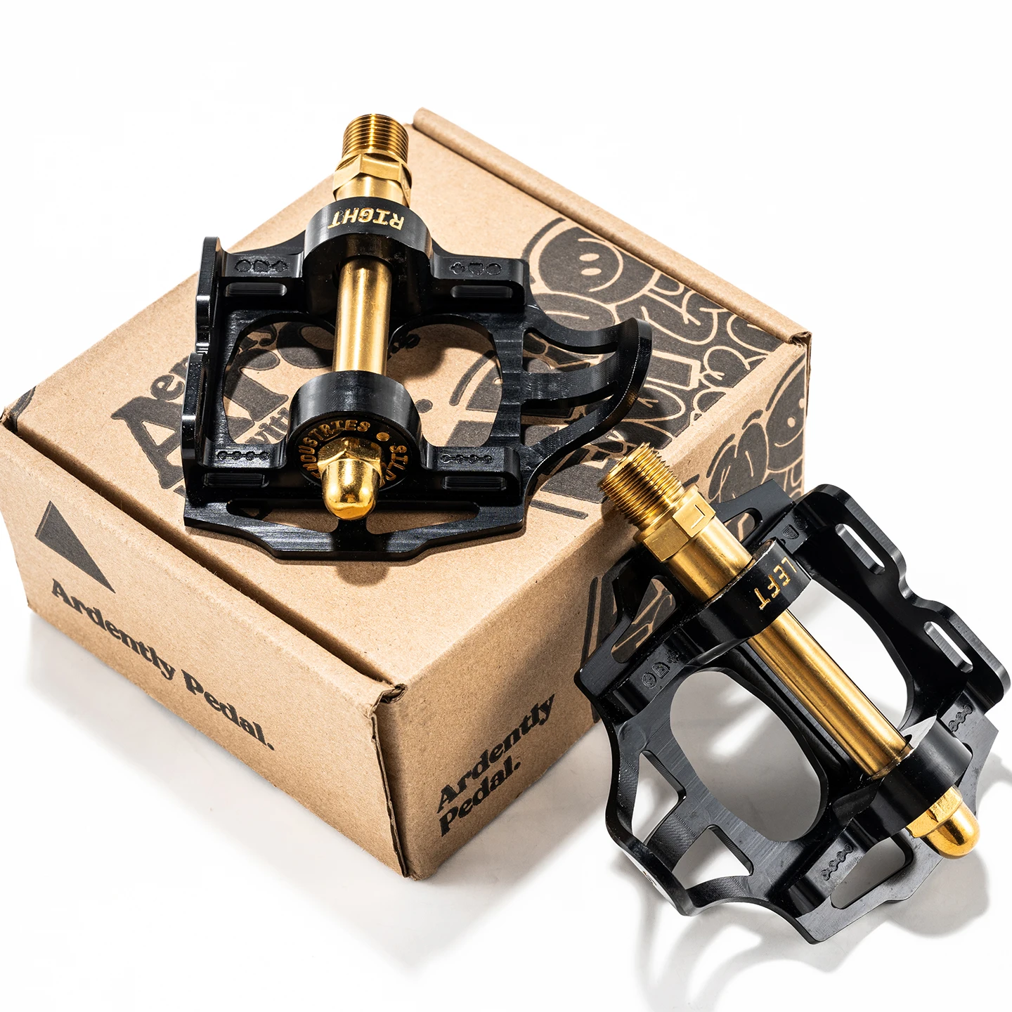 NEW Bicycle Pedals Ultralight CNC Aluminium Alloy Anti-Slip Fixed Gear Bike Flat Pedals Smooth Bearing Bicycle Pedal For Straps