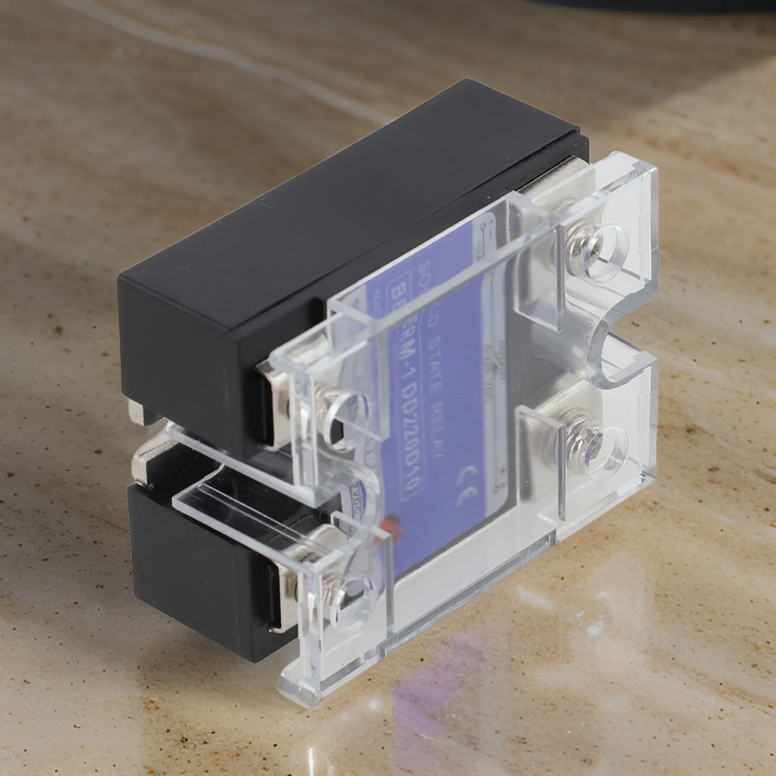 Single Phase Solid State Relay with 5-20MA Trigger Current and 3-32VDC Input for Compatibility with PLC Systems
