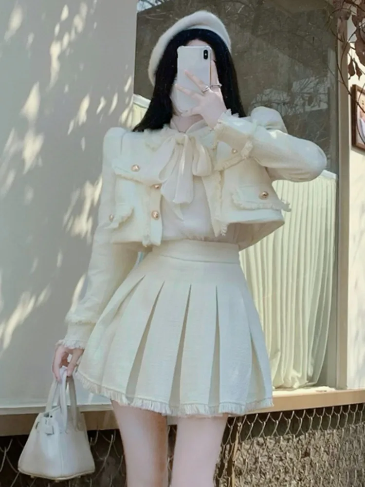 

Женская короткая куртка-пальто + плиссированная юбка, костюмы люксового бренда, комплект из двух предметов, высокое качество, французский винтажный маленький ароматный комплект из двух предметов