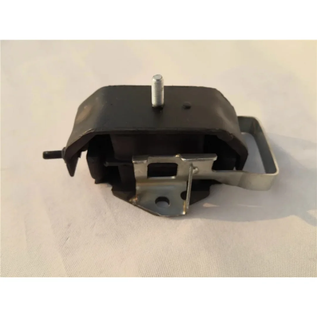 1PCS Engine Mounting Insulator Engine Support Pad Shock Absorption Buffer Block For Pajero Montero V23W V25W V43W V45W MR210032