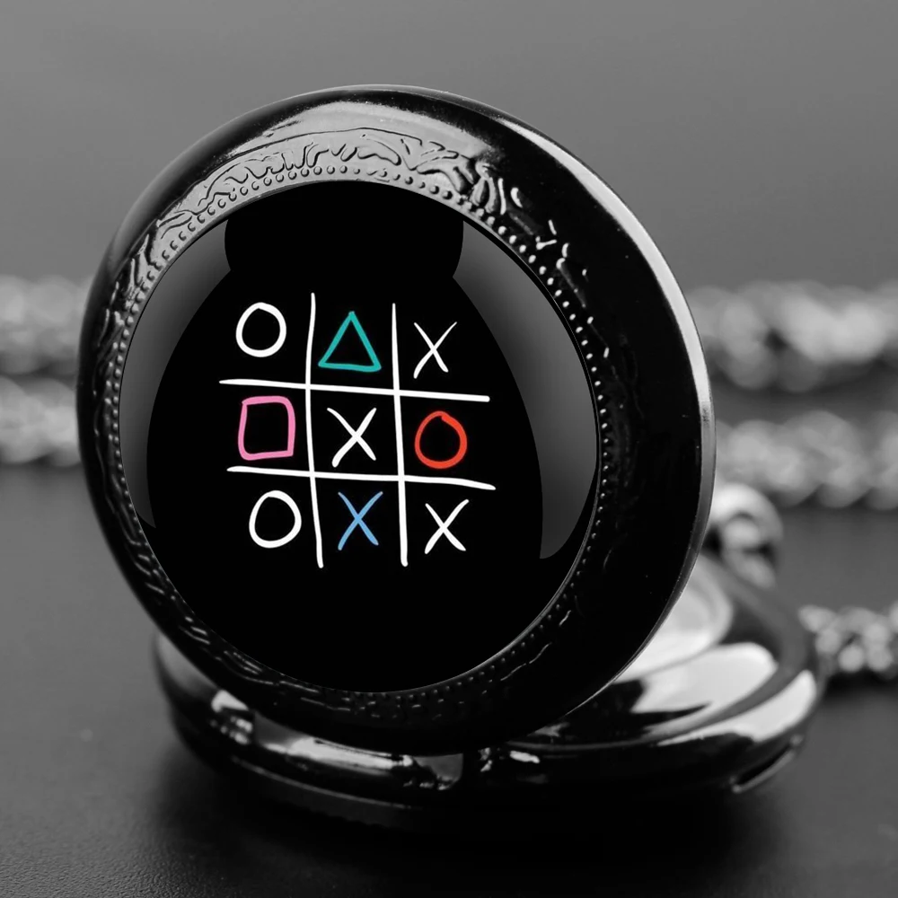 Quartz Pocket Watch com algarismos arábicos, Tic-Tac-Toe Design, Colar Dome De Vidro, Cadeia Pingente, Presentes para Homens e Mulheres, Moda