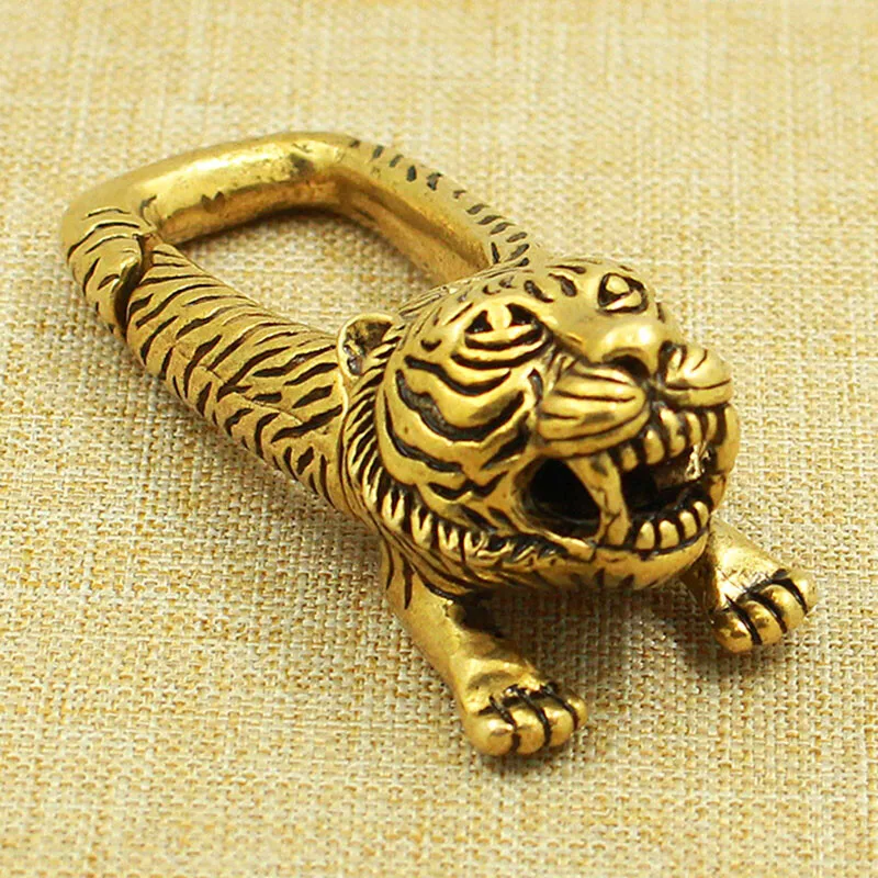 Brass "Tiger Head" Keychains Pants Bag Wallet Keyrings Holder Key Hook Belt Clip Statue