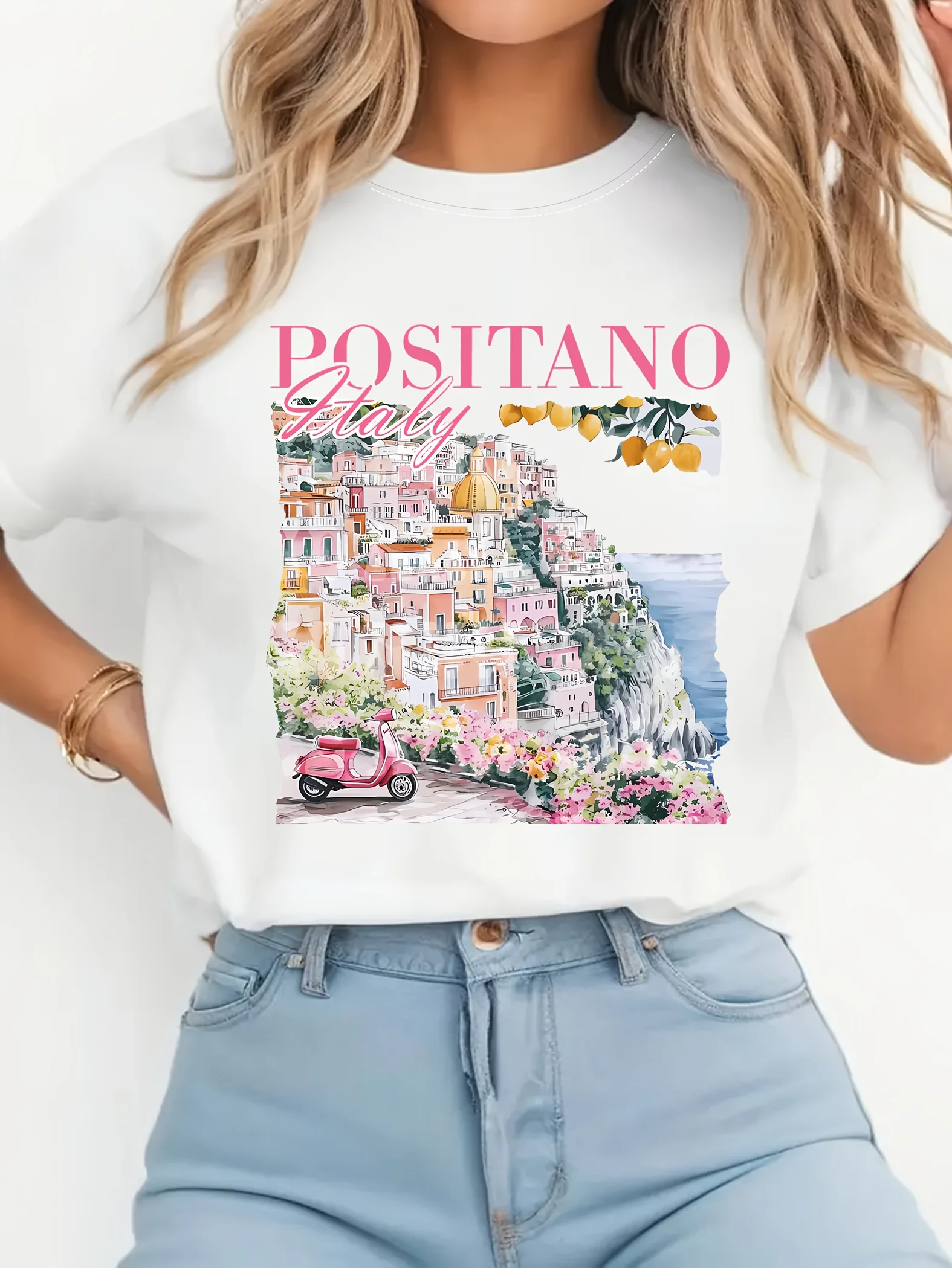 A Short-sleeved Crewneck T-shirt Featuring A Print Of Italian Coastal Scenery, Made From Soft Fabric For Comfortable Daily Wear