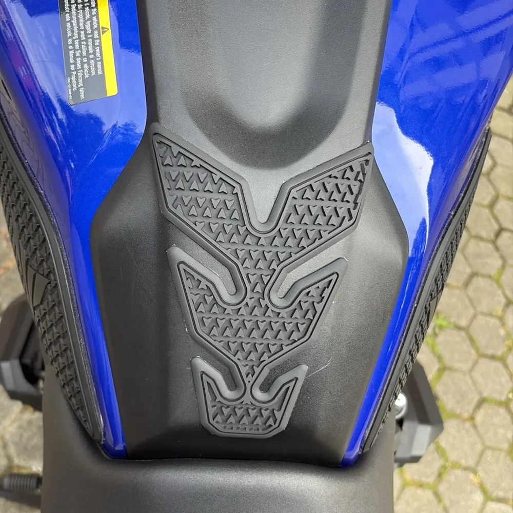 2024 For Yamaha MT-07 MT07 MT 07 2021 2022 2023 Side Fuel Tank Pads Protector Stickers Decal Gas Knee Grip Traction Pad Sticker
