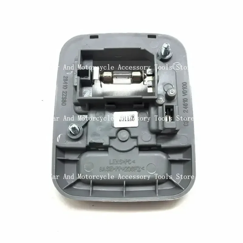 Suitable for Paladin NV200, Rear Interior Dome Light Roof Ceiling Reading Lamp