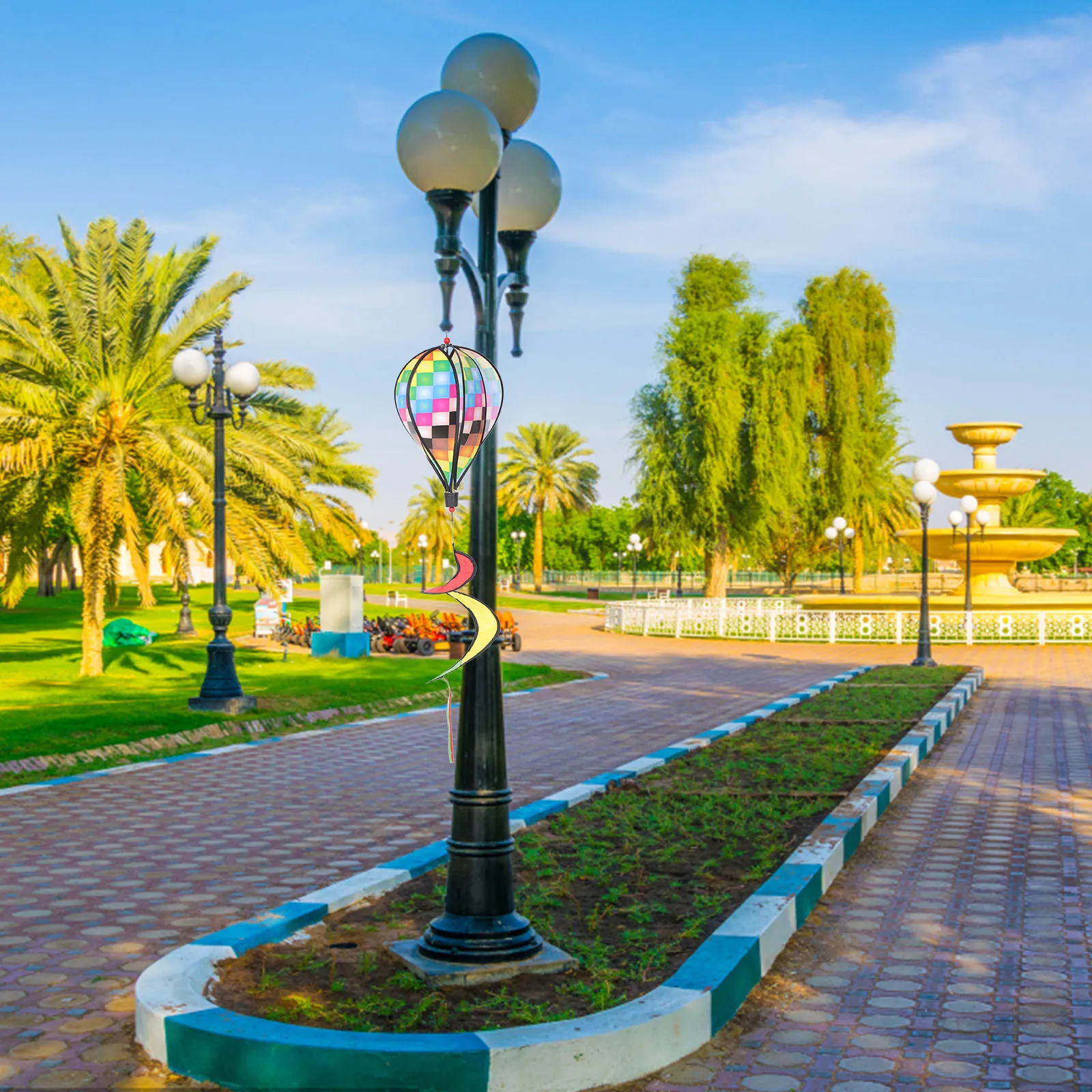 

3Pcs Spiral Balloon Windmill Decor Hanging Wind Spinners Bright Colored Outdoor Garden Decor for Courtyard Backyard Shop Nursery