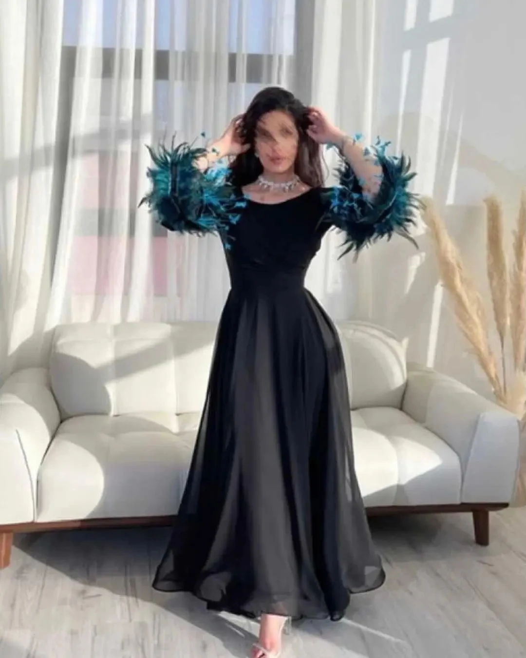 

Flora Dress Black Chiffon Elegant Evening Gowns Backless Prom Dresses Feather Saudi Arabia Long Sleeves A-Line Ankle-Length Gown