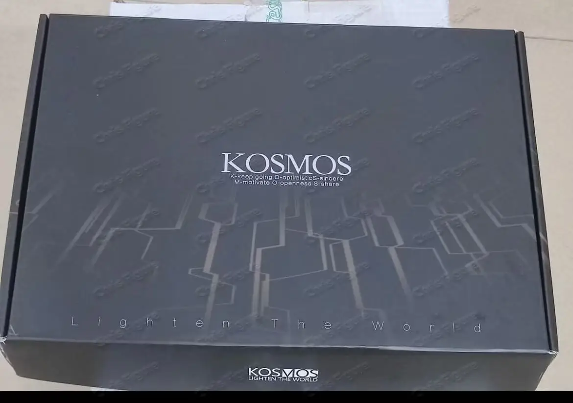 

In Stock: Kosmos 1/100 Scale MGEX ZGMF-X20A Strike Freedom with Phantom Light LED Accessory Set, Articulated Model Kit