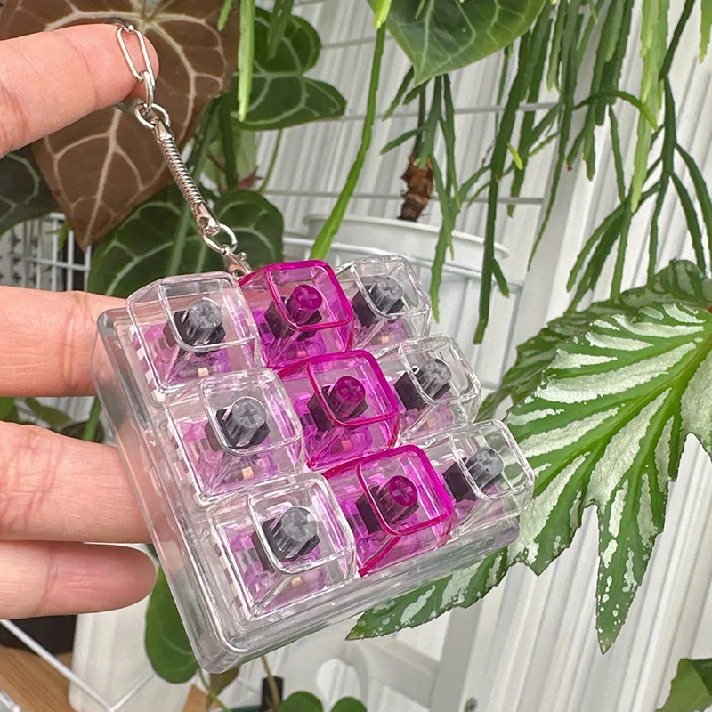 9 Keys Keyboard Keycaps Keychain Fidget Toy Anti-Anxiety Point Keycaps Party Stress Relief DIY Keycaps Toy Keyboard Caps