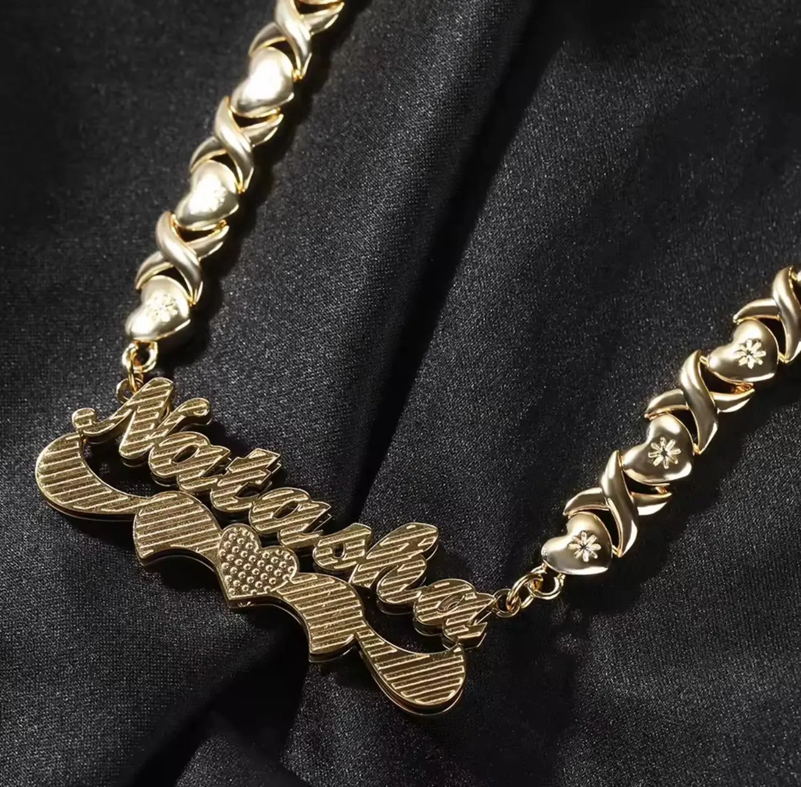 

Персонализированное двойное ожерелье XOXO с именем, 18-каратное позолоченное ожерелье с именной табличкой, цепочка в форме сердца, двухслойное колье, подарок для женщин, ювелирные изделия