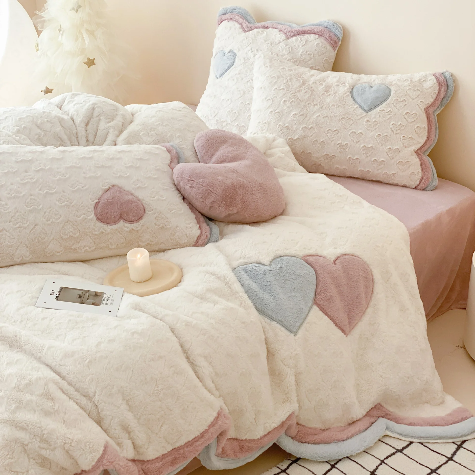 

Милая девушка сердце любовь дизайн осень зима толстый кролик плюшевый комплект из четырех предметов резьба вышивка пододеяльник теплые комплекты постельного белья