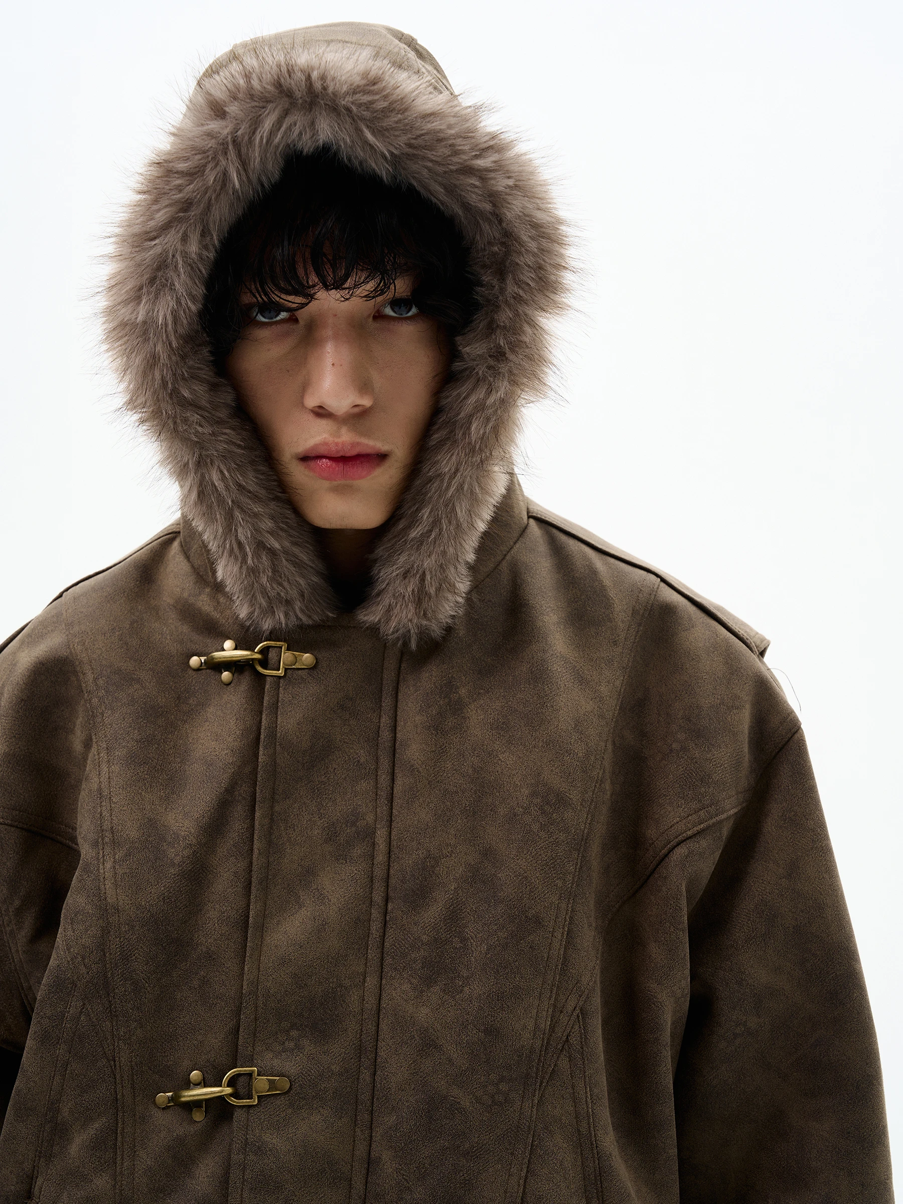 موضة الرجال 2025 الخريف جديد الراقية النمط الأمريكي طائرة مشبك فو الفراء طوق فو سترات من الجلد معاطف وسيم سترات #4