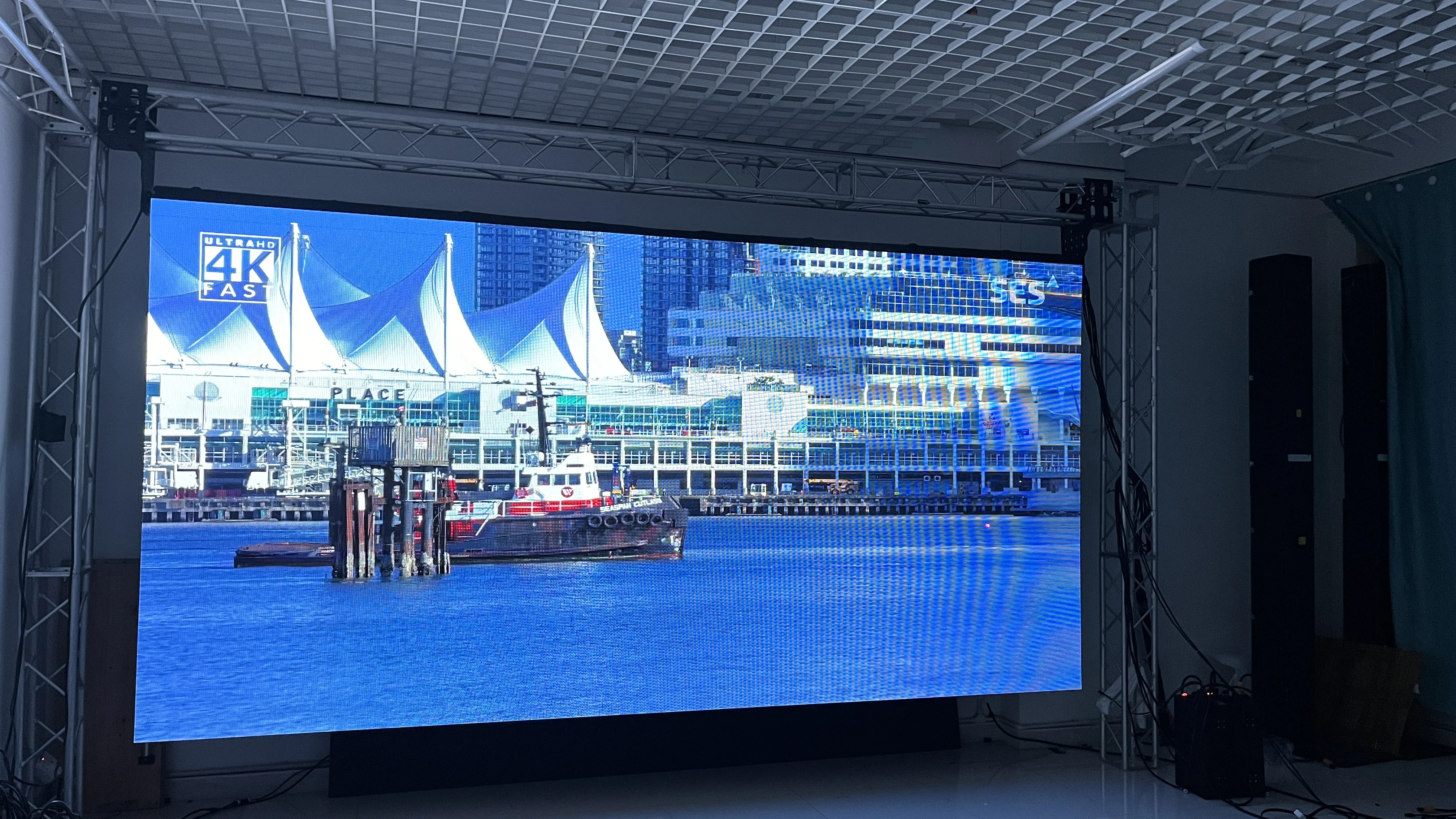 MDS Indoor Waterproof Rolling Folding LED Display P1.2/P1.56/P1.9/P2.6 Interactive Screen Wedding Concert Exhibition Decoration