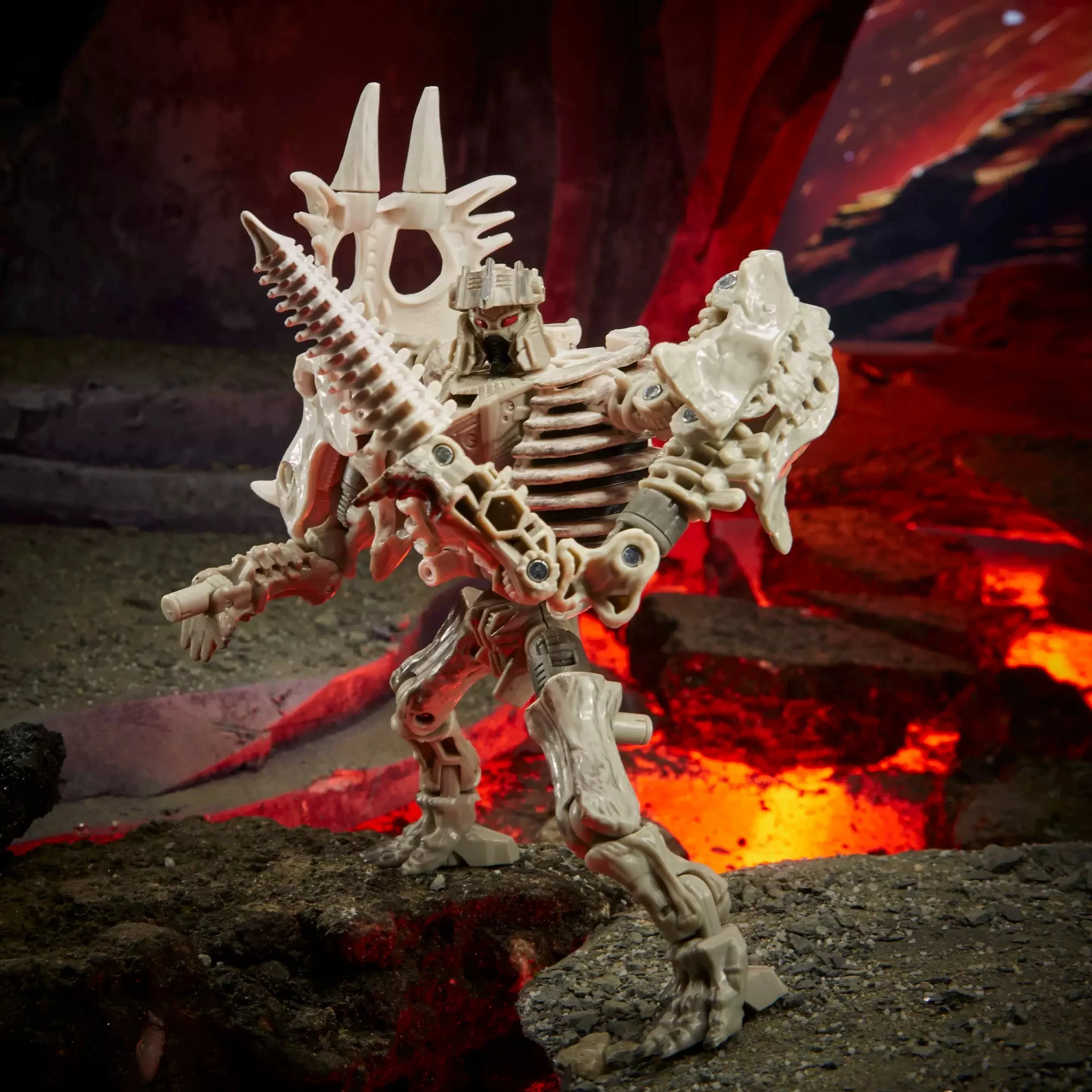 Original Hasbro Transformers Ractonite สงครามอาณาจักรสําหรับ Cybertron Deluxe อะนิเมะ Action Figure หุ่นยนต์ของเล่นรุ่น Hobby