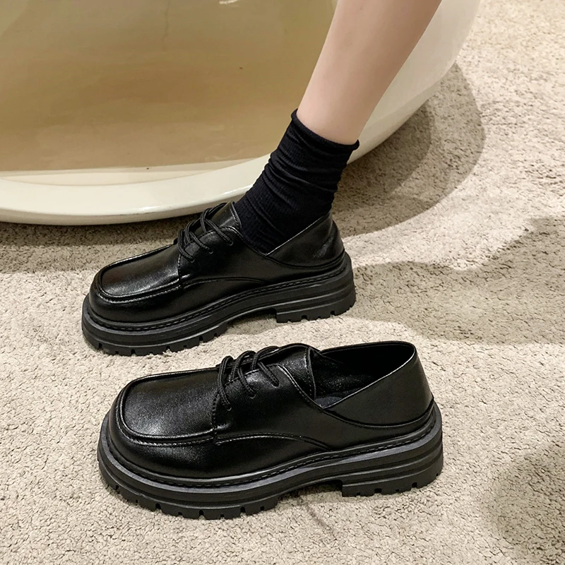 Shoes Woman 2024 Round Toe Clogs Platform Oxfords British Style Loafers With Fur Female Footwear Casual Sneaker New Creepers Big