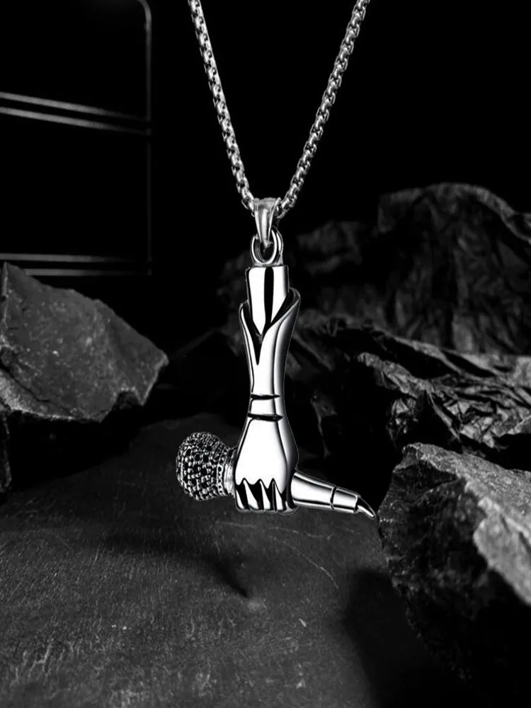 European and American Bars, nightclubs,Hip-Hop Rock, Personalized handheld Microphone, Necklace, pendant, men\'s and women\'s fir