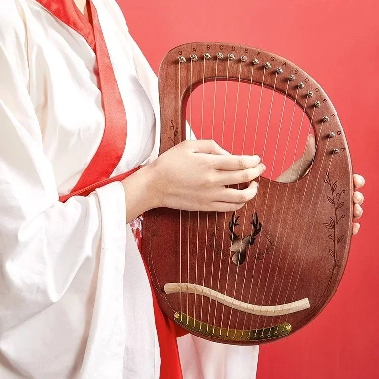 The 24-string instrument is simple and easy to learn, and the konghou is an unpopular small instrument for beginners