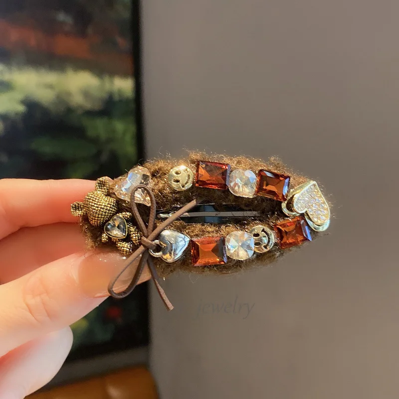 

High-end Coffee Color Plush Heavy-duty Rhinestone Heart Bear Hair Clip for Women Sweet Temperament Side Bobby Pin Hairpin