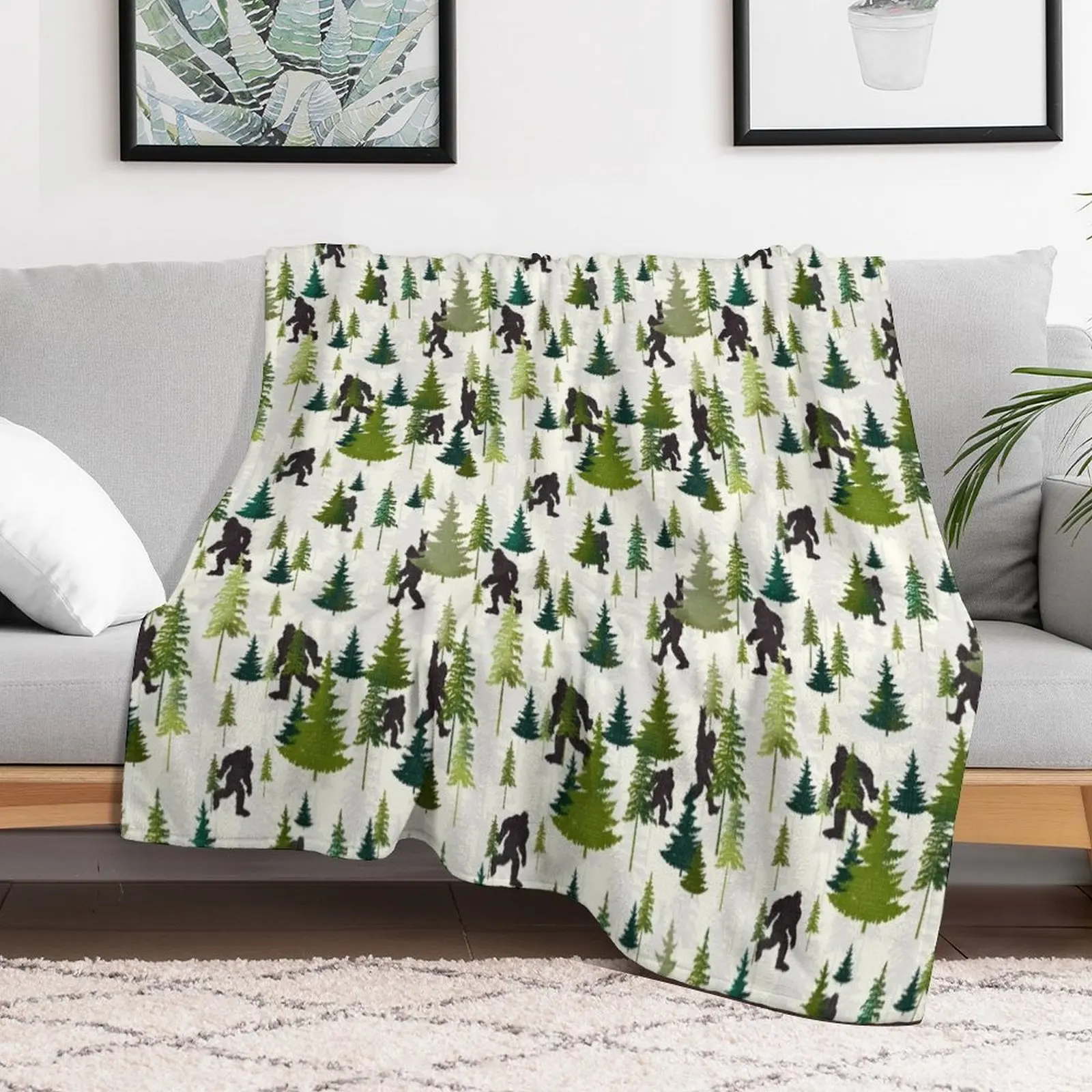 

Hide and Seek with Bigfoot Throw Blanket Thins Blankets For Sofas Flannel Blankets Soft Beds Vintage Blankets