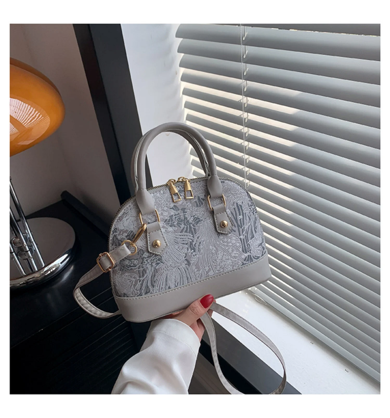 2026 New Commuter Shell Bag for Women Large Capacity,Versatile, HighEnd Square Handbag with Single Shoulder or Crossbody Design