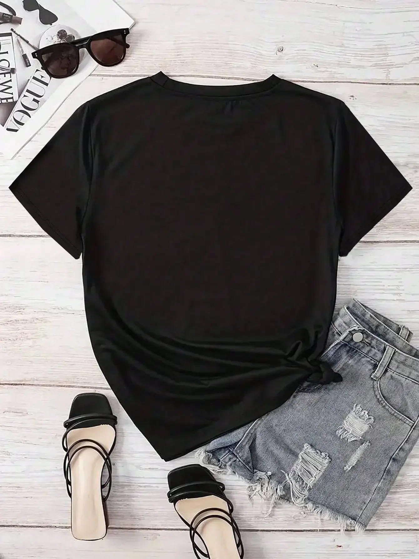 تي شيرت برسومات برتقالية إسبانية - "Si Te Caigo Mal..." اقتباس مضحك برقبة دائرية بالإضافة إلى حجم القمم للنساء