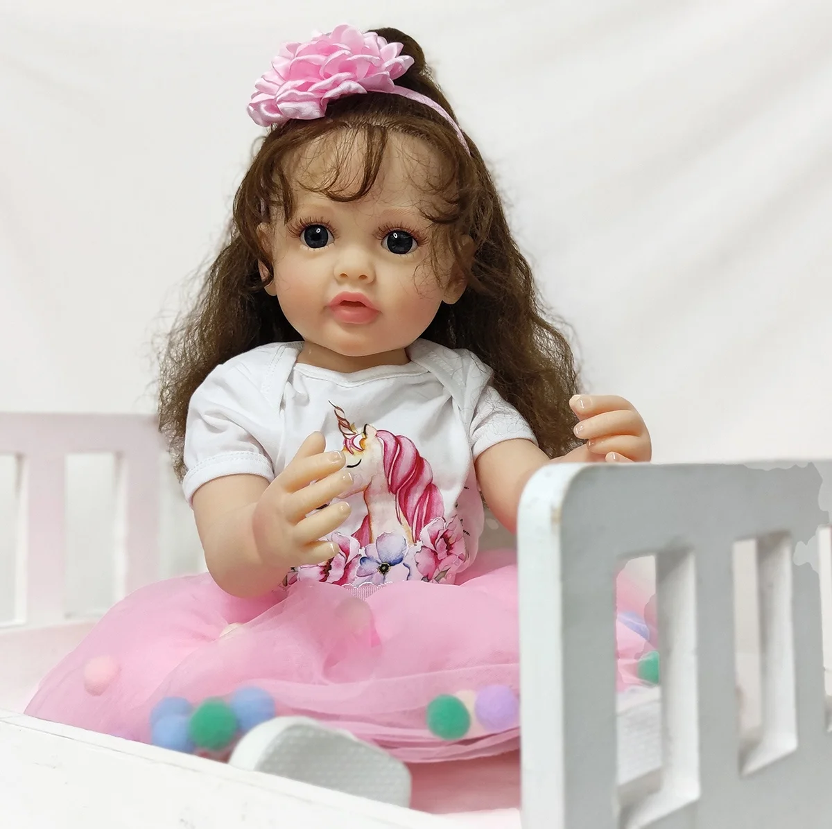 22 Reborn Toddler Girl Evelyn,Real Lifelike Soft Weighted Body Silicone Reborn Doll Set Gift for Kids