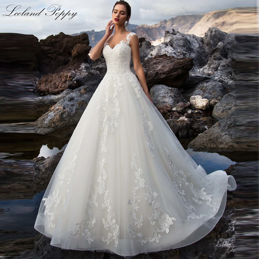 

Lceland Poppy A Line V Neck Tulle Wedding Dresses Floor Length Sleeveless Lace Appliques Bridal Gowns with Court Train