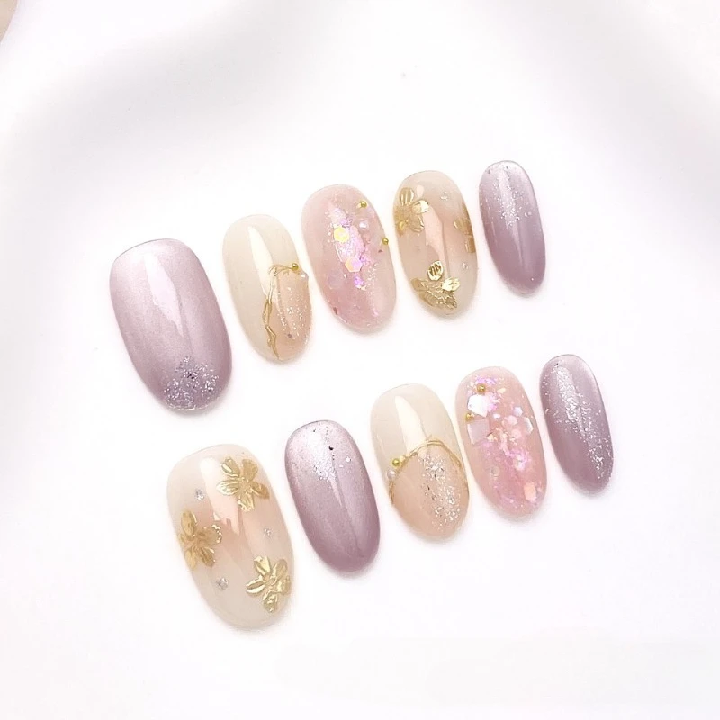 10 個優しい夢のような手作りプレスオンネイルグリッタースパンコールゴールドフラワー偽爪取り外し可能再利用可能