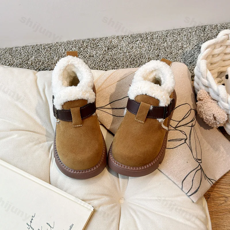 Botas de nieve para niños, novedad de 2025, hebilla de moda, piel gruesa, Color sólido, botas cortas para niños, tobillo flexible, ocio, zapatos cálidos para niños y niñas