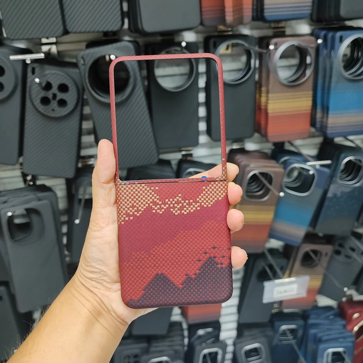 

For Samsung Galaxy Z Flip 7 Magnetic Magsafe Premium Aramid Carbon Fiber Case For Galaxy Z Flip 7 Folding Ultra-thin Cover