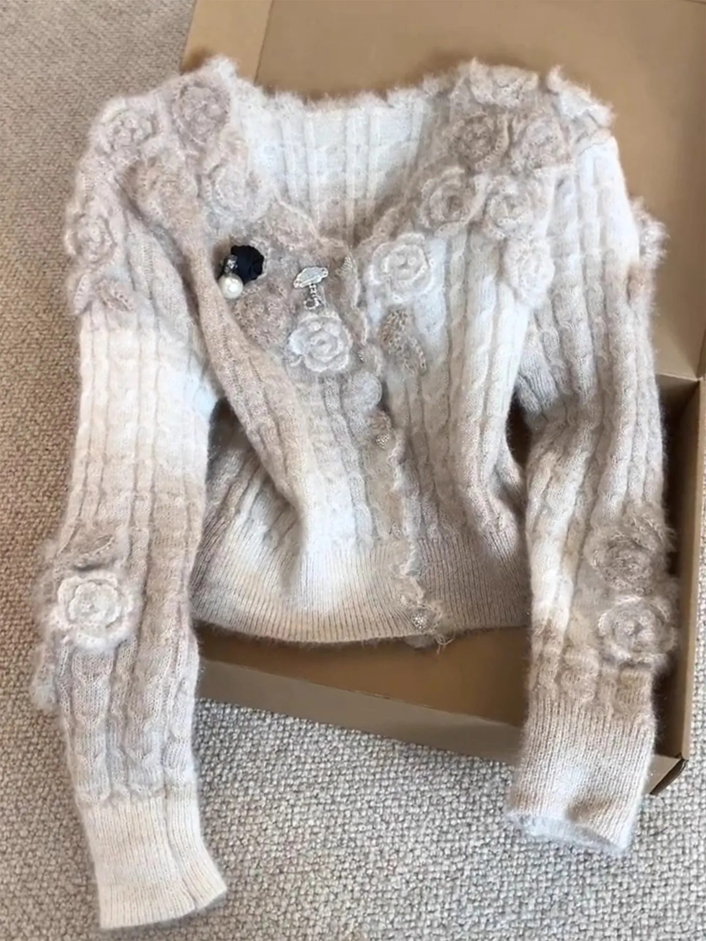 

Korean Sle V-Ne Knitted Open Cardigan Women's Autumn Winter New Sle Ele 3D Flower Comfortable Slimming Top