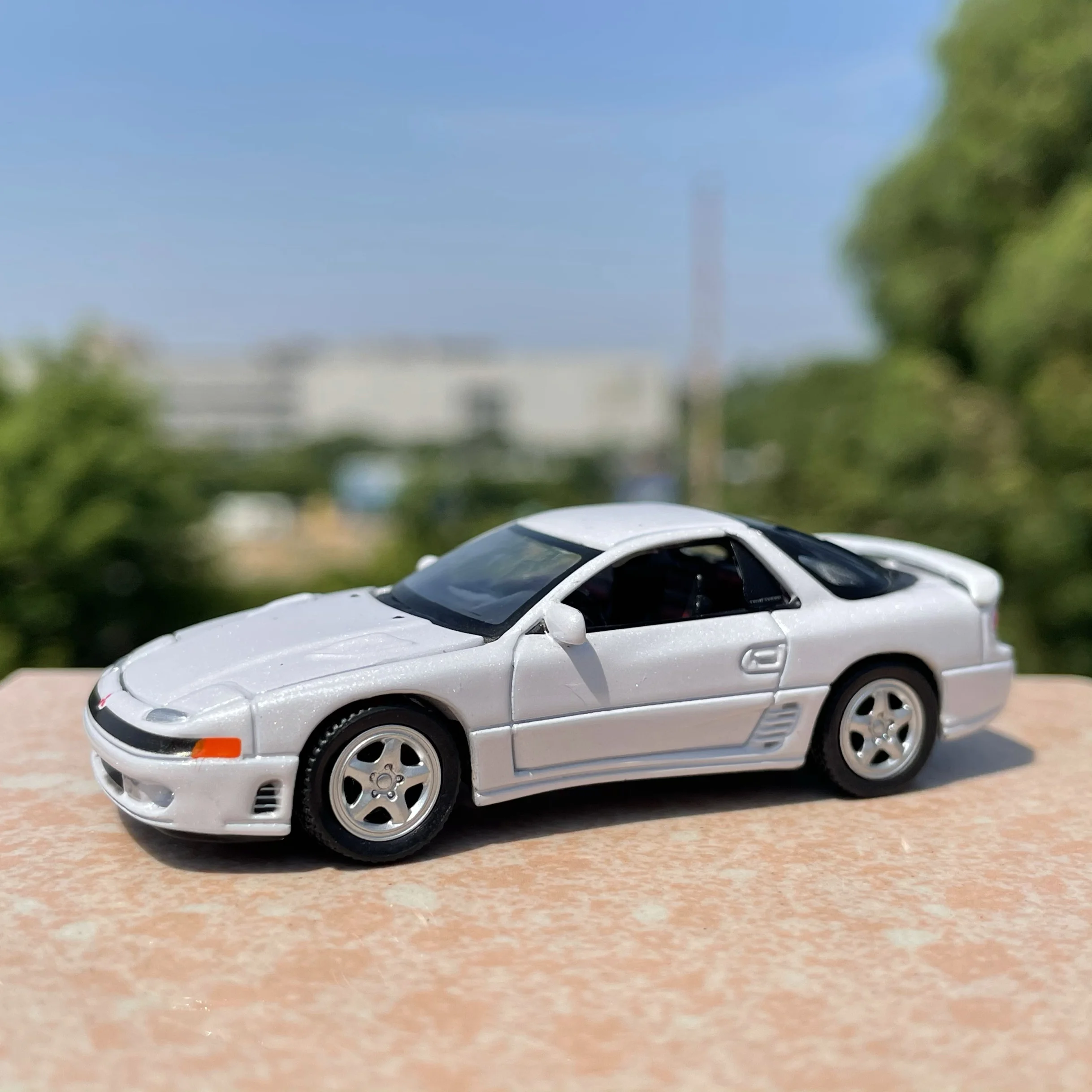 

Литой под давлением масштаб 1:64 Mitsubishi JDM 3000GT Dodge Stealth, модель автомобиля из сплава, Коллекционная игрушка, подарок, сувенир, украшение для дисплея