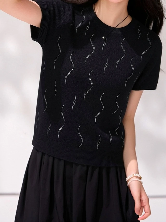 Retro Wavy Rhinestone Line Embroidery Crew Neck Short Sleeve T-Shirt Women's Fashion Slim Fit Simple Casual Versatile Summer Top