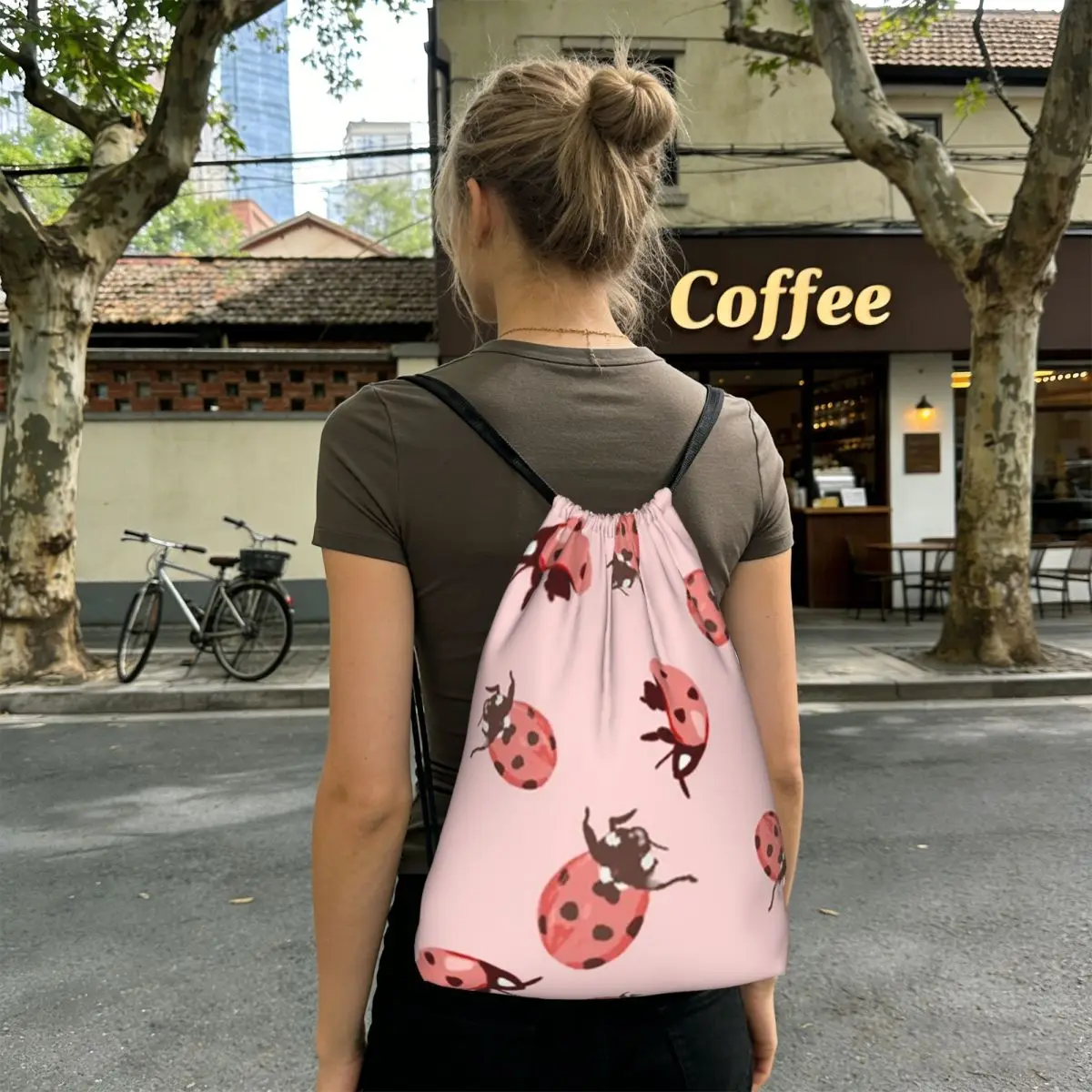 Cute Ladybug Pattern Whimsical Insect Backpacks Portable Drawstring Bags Sundries Bag Book Bags for Man Woman Students