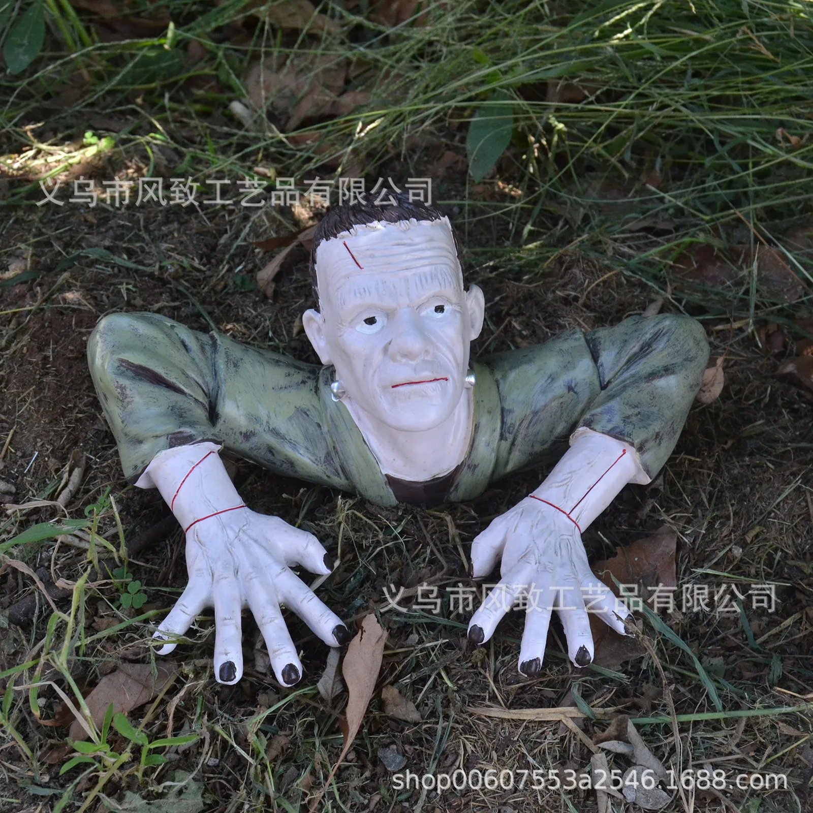 

‌Crawling Zombie Garden Decor‌ - Realistic Horror Sculpture for Halloween Party
